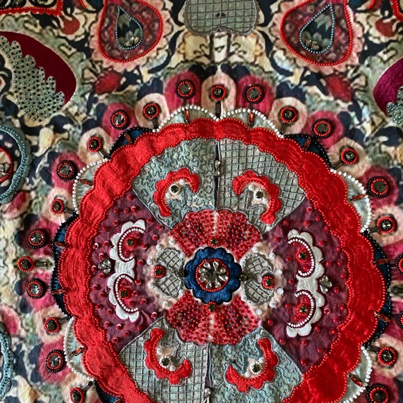 Figure Isla Printed Maxi Skirt with Embroidered Detail - Picture 9 of 14